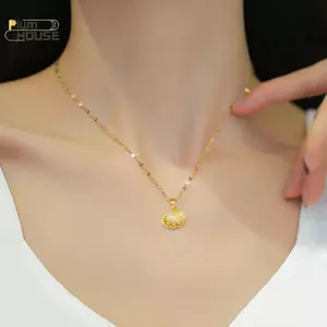 Mặt dây chuyền ngọc trai nữ với kim cương giả và vỏ titan bền bỉ từ PlumHOUSE