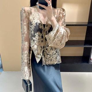 Áo sơ mi ren thêu hoa xù mỏng, thời thượng cho xuân hè
