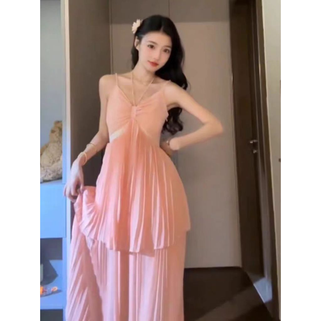 [Váy đi biển nữ sang trọng với dây đeo cổ - Perfect cho kỳ nghỉ thư giãn]