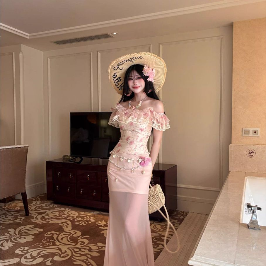 Top nữ họa tiết hoa khéo léo, dáng ôm body cao eo - phù hợp mùa xuân hè