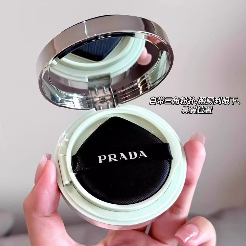 PRADA 25 Mùa Xuân Sản Phẩm Mới Đệm Nylon LC5 Màu Trắng Chất Lỏng Nền Nhẹ Không Tháo Trang Điểm