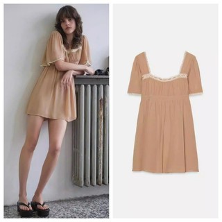 Váy ren khâu cổ vuông ngắn tay Z Spring 4772329