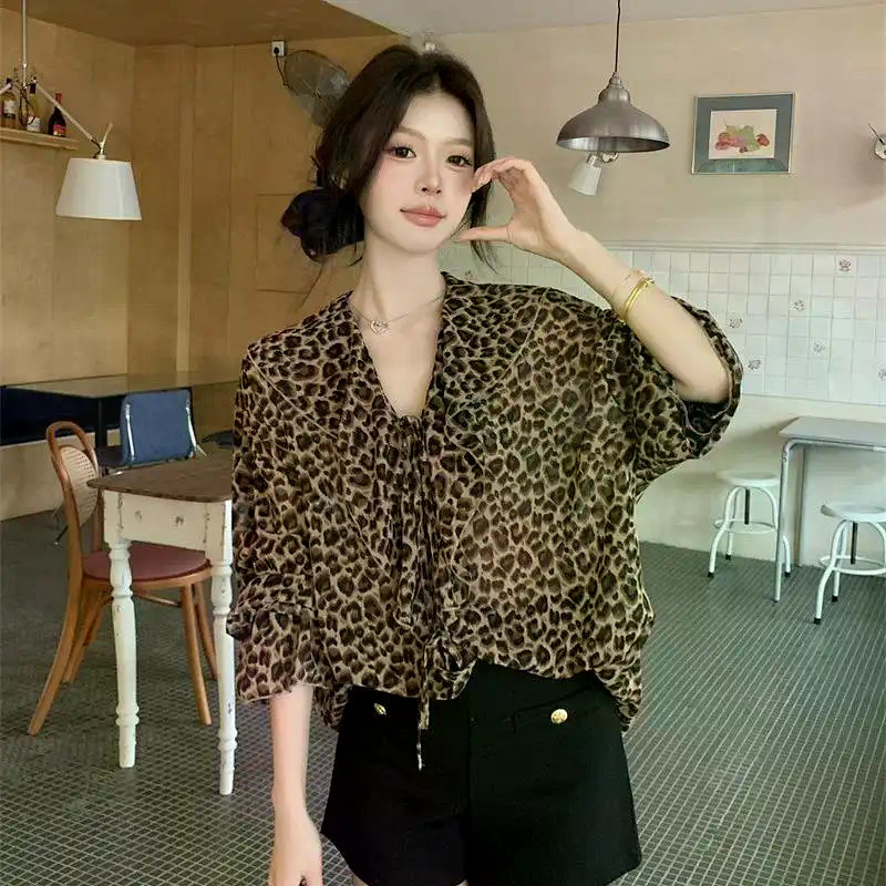 Áo Sơ Mi Nữ Đầu Thu Mới Nguyên Chất Lust Phong Cách Hottie Dây Đeo Cổ Chữ V Xù Da Báo In Rời Giảm Béo Dài Tay Áo Sơ Mi Top Dành Cho Nữ
