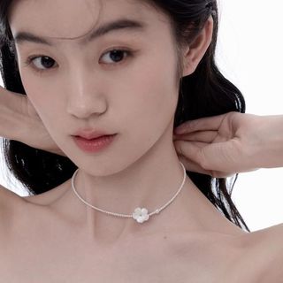 Vòng cổ ngọc trai Vỏ bướm tự nhiên Thiết kế ban đầu Vòng hoa nhỏ