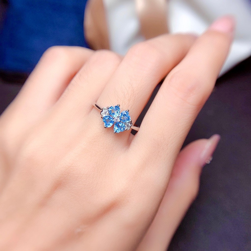 Nhẫn cỏ ba lá bốn lá màu xanh topaz, thiết kế Thụy Sĩ, dễ điều chỉnh cho nữ