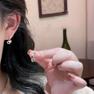 [Khuyến nghị của cửa hàng] Bông tai tua rua hình bướm ngọt ngào sang trọng nhẹ nhàng Bông tai khí chất cao cấp thời trang Bông tai phù hợp đơn giản 3.16