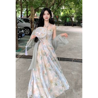 Đầm cổ tích thêu tinh tế, tranh sơn dầu in hình, phù hợp đi biển mùa hè