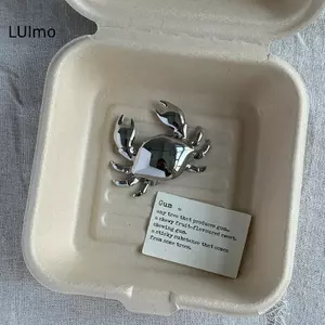 LUImo - Phụ kiện kim loại sáng tạo, họa tiết thổ cẩm tinh tế, phù hợp với jack pin