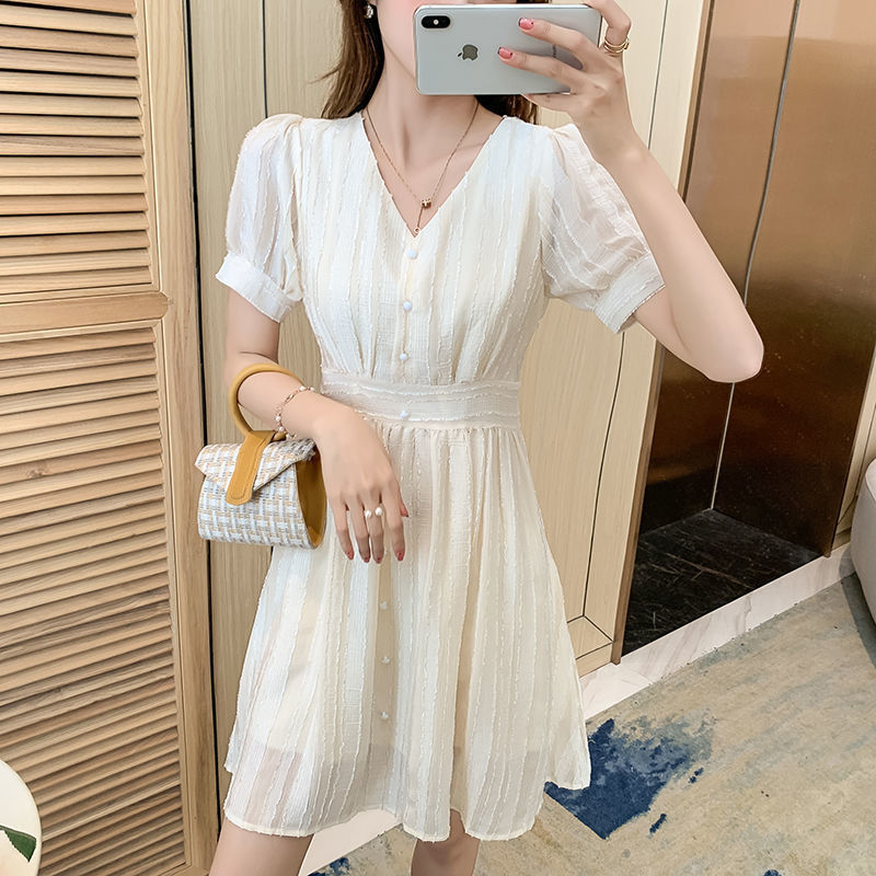 Váy voan dành cho nữ dáng nhỏ, phong cách mùa hè mới, giúp bạn trông cao và thon gọn hơn, giảm tuổi tác