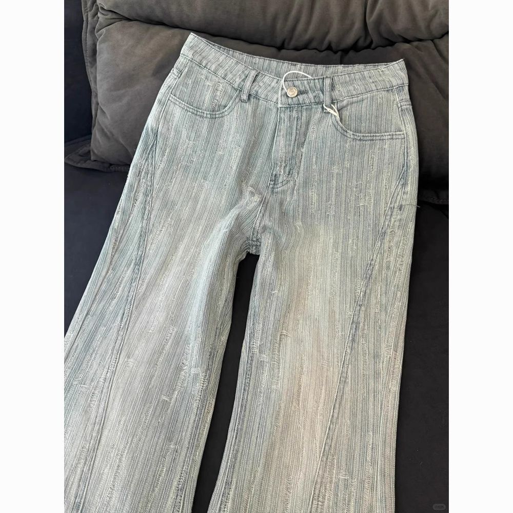 [Giảm giá 50%] Quần Jean nữ thiết kế lưng cao năm nay, dáng slimmer với đường cắt drapy hình vòm.