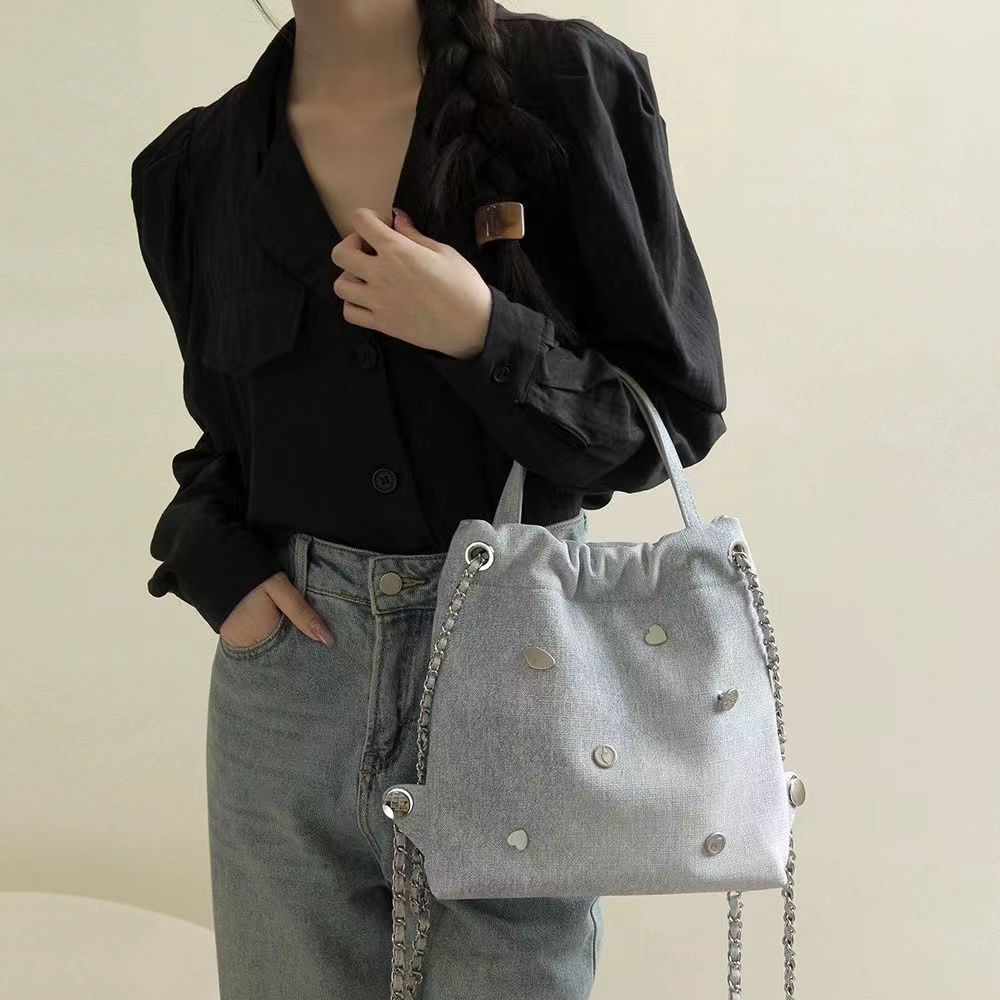 Phiên Bản Hàn Quốc Denim Da Dây Xích Ba Lô 2026 Phong Cách Mới Niche Thiết Kế Nhỏ Schoolbag Nữ Ba Lô Thường Ngày Có Thể Di Động Một Vai
