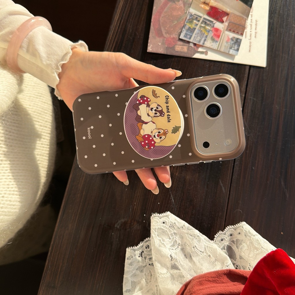 Gối điện thoại dạng điểm sóng màu nâu hút từ, phù hợp cho iPhone 17 Pro Max, iPhone 17, iPhone 16, iPhone 15, iPhone 14 và iPhone 13