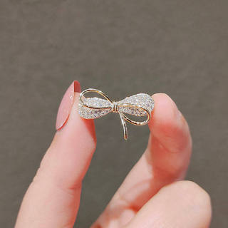 ✅ dễ thương ✅ Trâm cài Quần áo phụ kiện Rỗng Kim cương màu tinh tế Trong Kho Cao cấp ♫Trâm cài cổ cố định kiểu Nhật dễ thương dành cho nữ☀