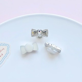 Set charm cao cấp: Set Charm Bạc Đính Đá Sang Chảnh – Charm Gấu Nơ Vương Miện Pha Lê Lấp Lánh Trang Trí Dép hot trend