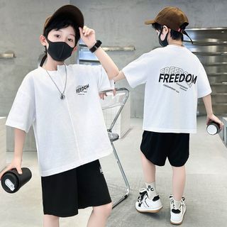 Bộ đồ bé trai mùa hè phong cách năng động - áo thun tay ngắn form rộng quần short mát nhẹ cá tính
