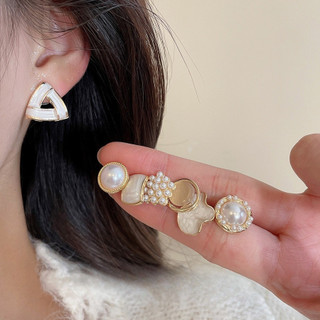 Bông Tai Bạc Kim Men Mắt Mèo với Đá Ngọc Trai - Thiết Kế Tối Giản Sang Trọng