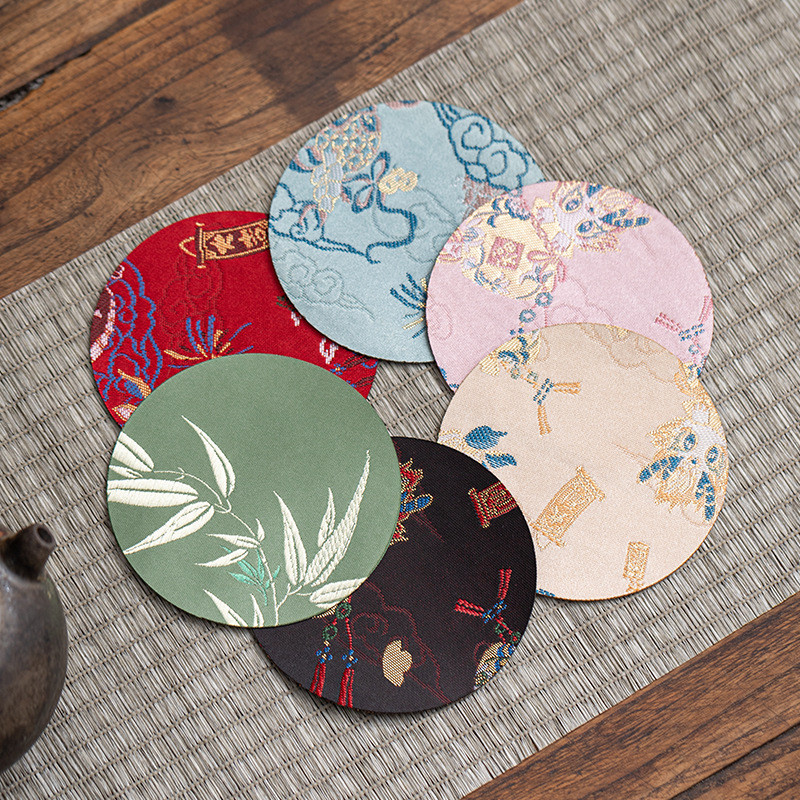 [Set 6 Miếng] Miếng Lót Ly Vải Vân Sa Họa Tiết Hoa Cỏ Á Đông - Đế Lót Ly Sang Trọng Không Phai Màu - Miếng Lót Trang Sức, Phụ Kiện Chụp Ảnh Decor