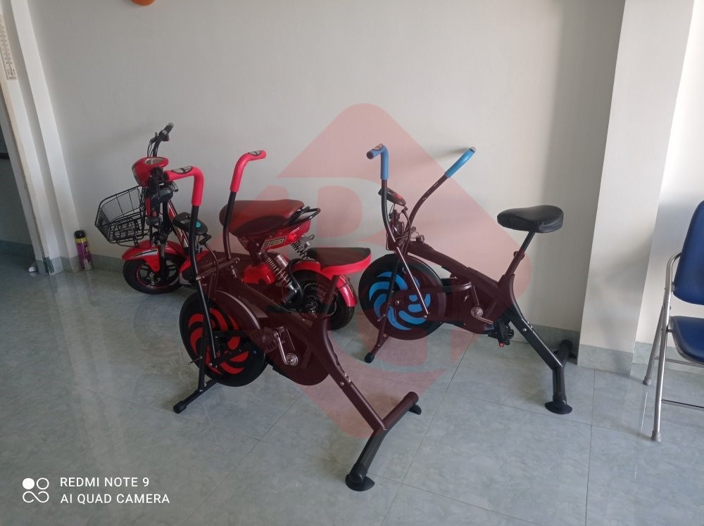 Mô tả BG Xe đạp tập thể dục tay chân kết hợp 8701 RED thiết kế mới - 4