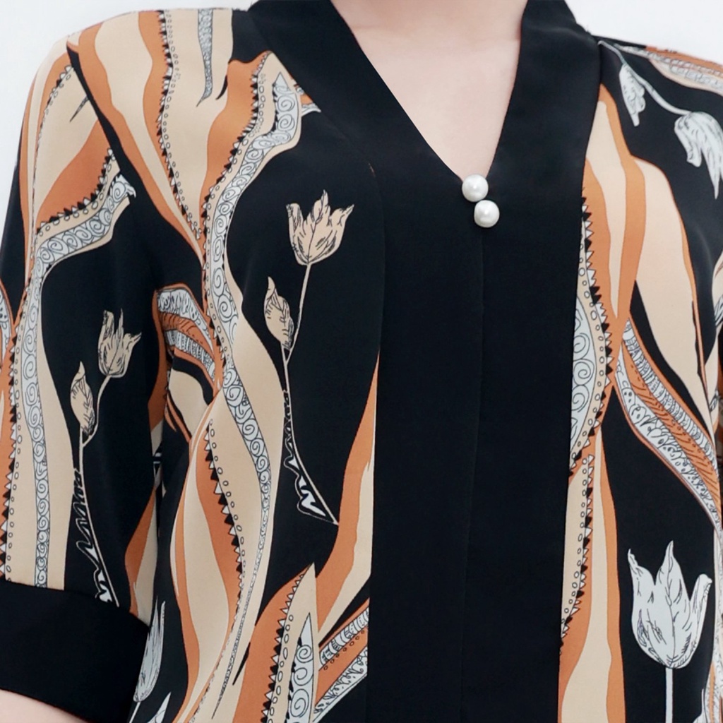 Mô tả Đồ Bộ Trung Niên GOTI Mặc Nhà Nữ Sang Trọng Chất Gấm Cao Cấp Cổ Chui Tay Lững Có Túi Pijama Lụa Cho Mẹ 3359 3360 - 11