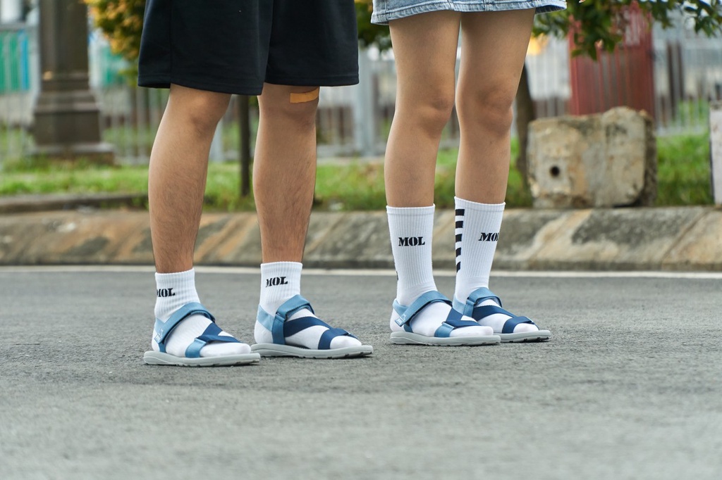 Mô tả Sandal nam nữ unisex MOL quai chữ Z MS1166XD màu xanh - 4