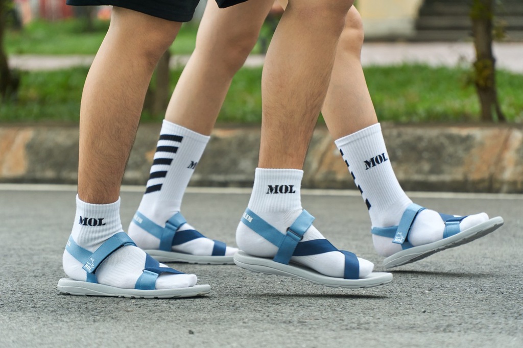 Mô tả Sandal nam nữ unisex MOL quai chữ Z MS1166XD màu xanh - 6