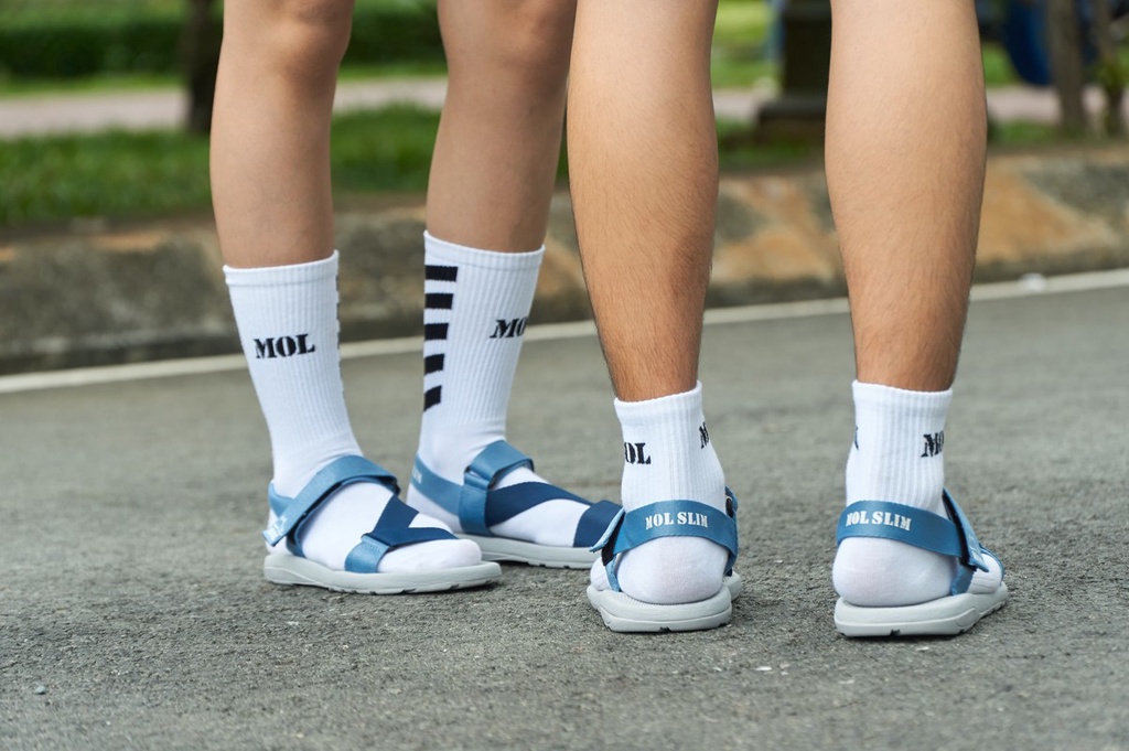 Mô tả Sandal nam nữ unisex MOL quai chữ Z MS1166XD màu xanh - 5