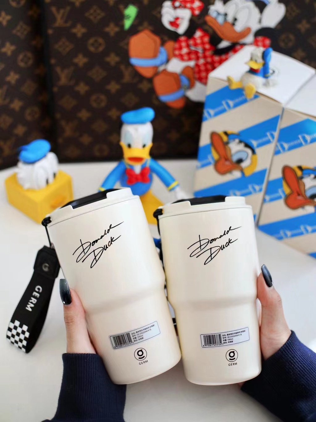 Mô tả DISNEY Cốc Uống Cà Phê Cách Nhiệt Bằng Thép Không Gỉ 590ML 316 - 5