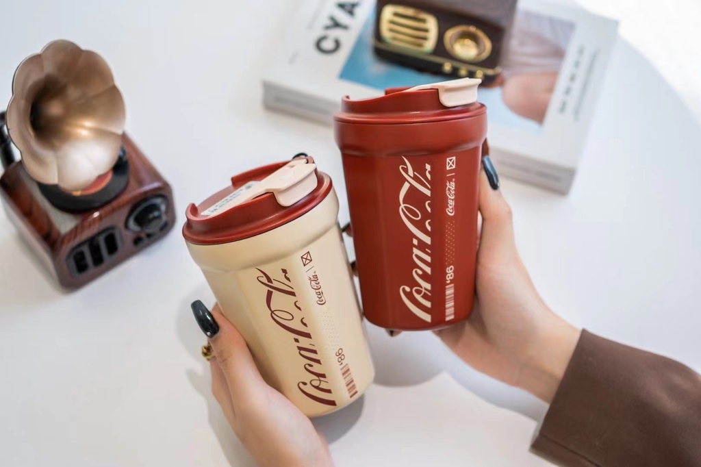Mô tả Insulated cup Germ capacity 390ml 316 grade stainless steel material Coca Cola Co branded Coffee Cup - 1