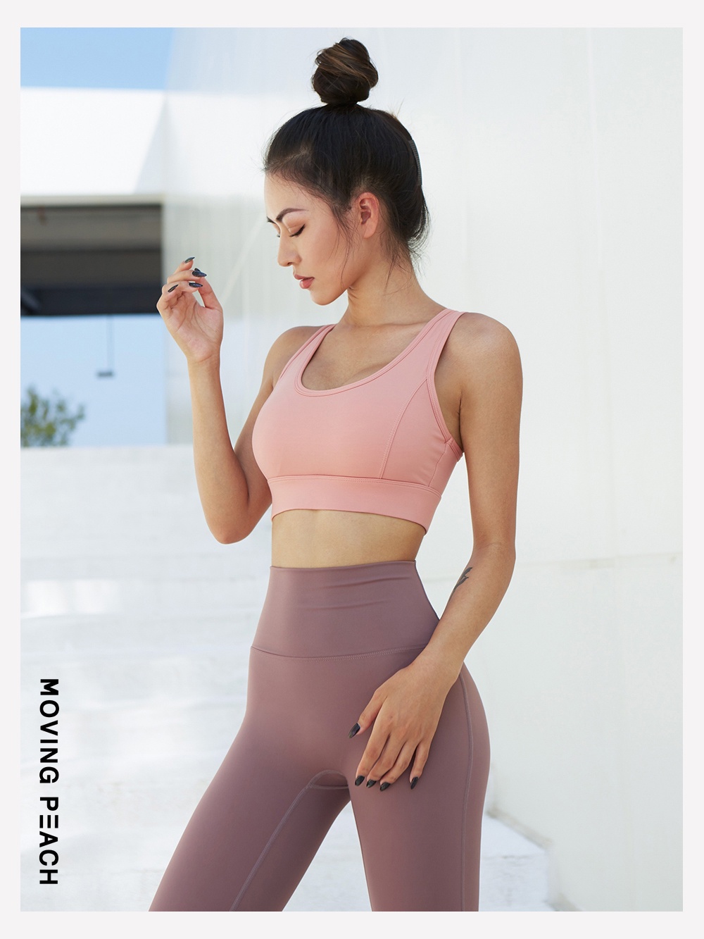 Mô tả Áo bra thể thao nữ MOVING PEACH có mút nâng ngực chất liệu thấm hút khô ráo nhanh chóng - 7