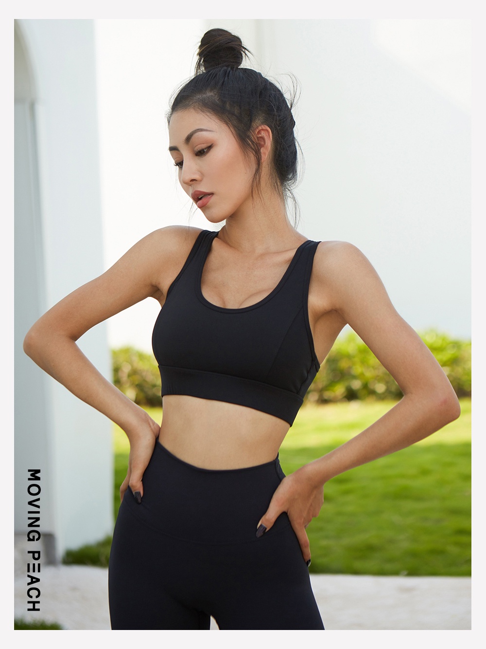 Mô tả Áo bra thể thao nữ MOVING PEACH có mút nâng ngực chất liệu thấm hút khô ráo nhanh chóng - 11