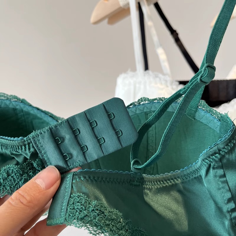 Áo Lót Nâng Ngực 1 / 2 cup Mềm Mỏng Không Gọng Phối Ren Thời Trang Quyến Rũ Cho Nữ