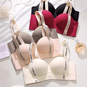 Áo ngực nữ nâng ngực nhỏ liền mạch 3 / 4 Đồ lót cốc dày có thể điều chỉnh Bọt biển mềm mại không dây Áo ngực bé gái trẻ