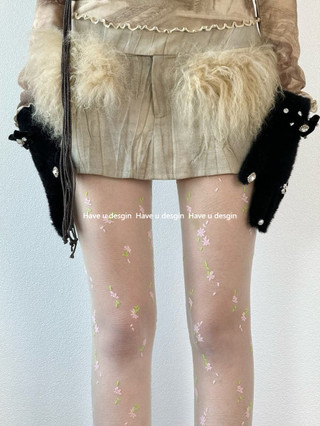 Have u desgin Pháp Retro Jacquard Nhỏ Hoa Vớ Nguyên Chất Desire Phong Cách Sữa Trắng Nhật Bản Mỏng Ngọt Ngào Gothic jk Tất