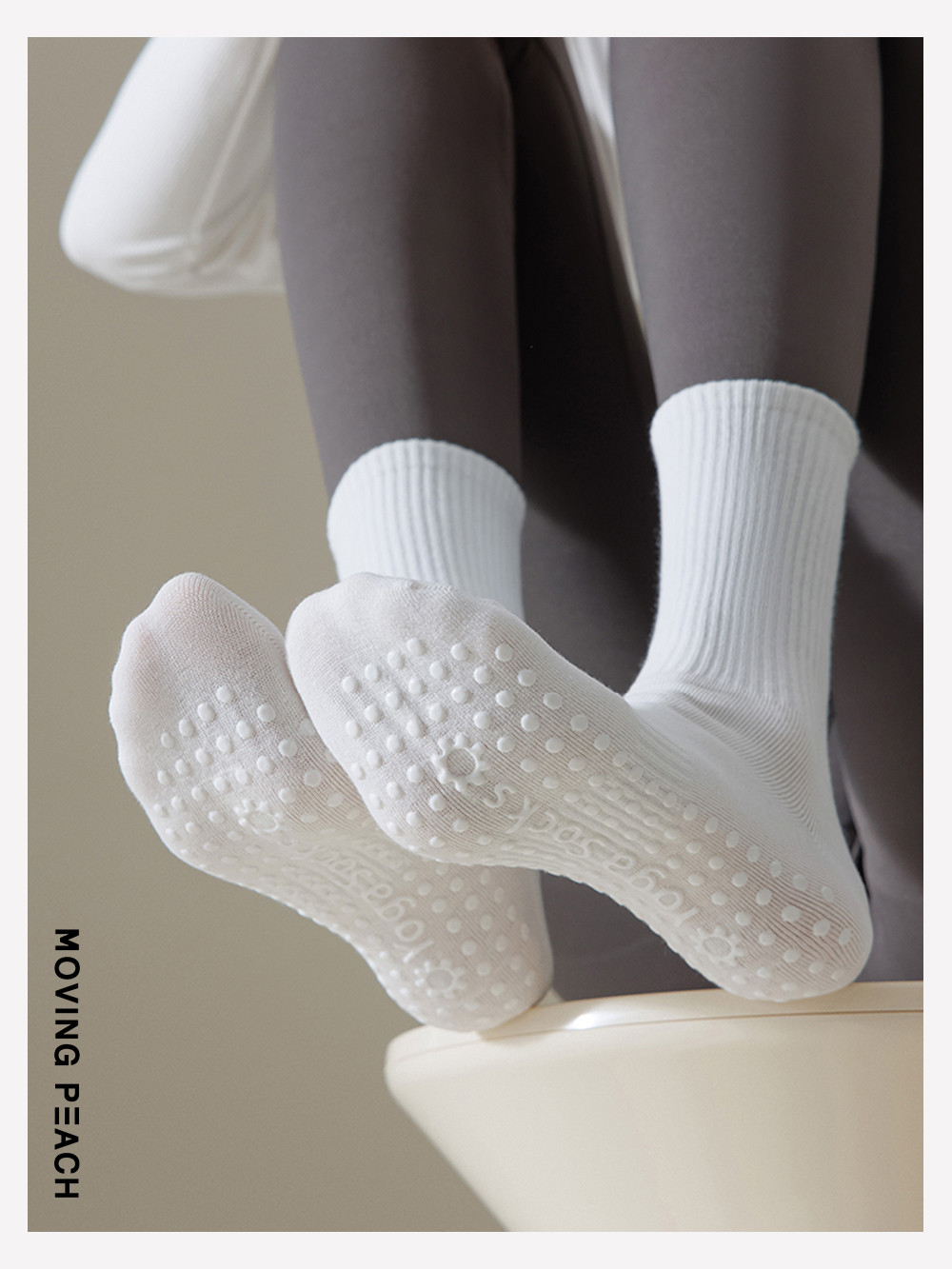 Mô tả MOVING PEACH Vớ Tập yoga Bằng cotton pvc tất chống trơn - 5