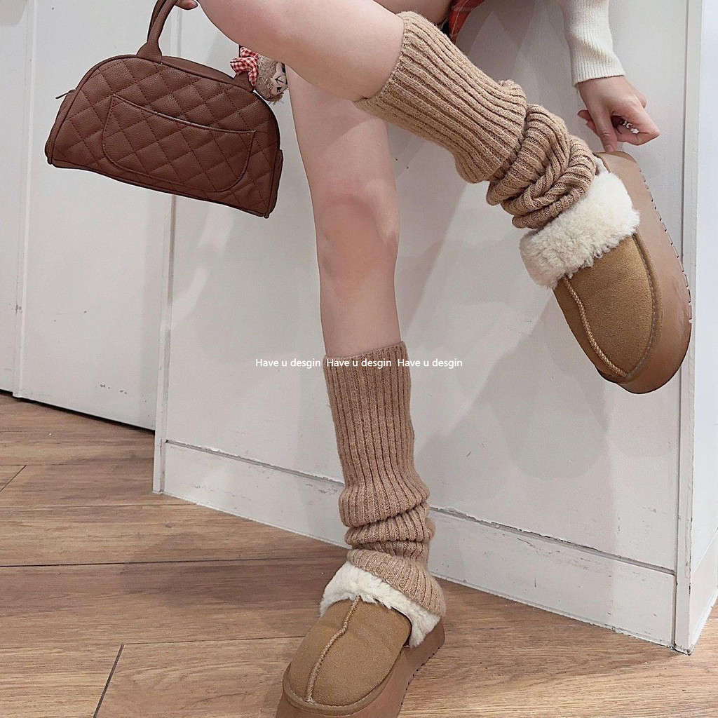 Tất nữ mùa thu đông phong cách JK, ống giữa, dày ấm, dệt kim, màu kaki