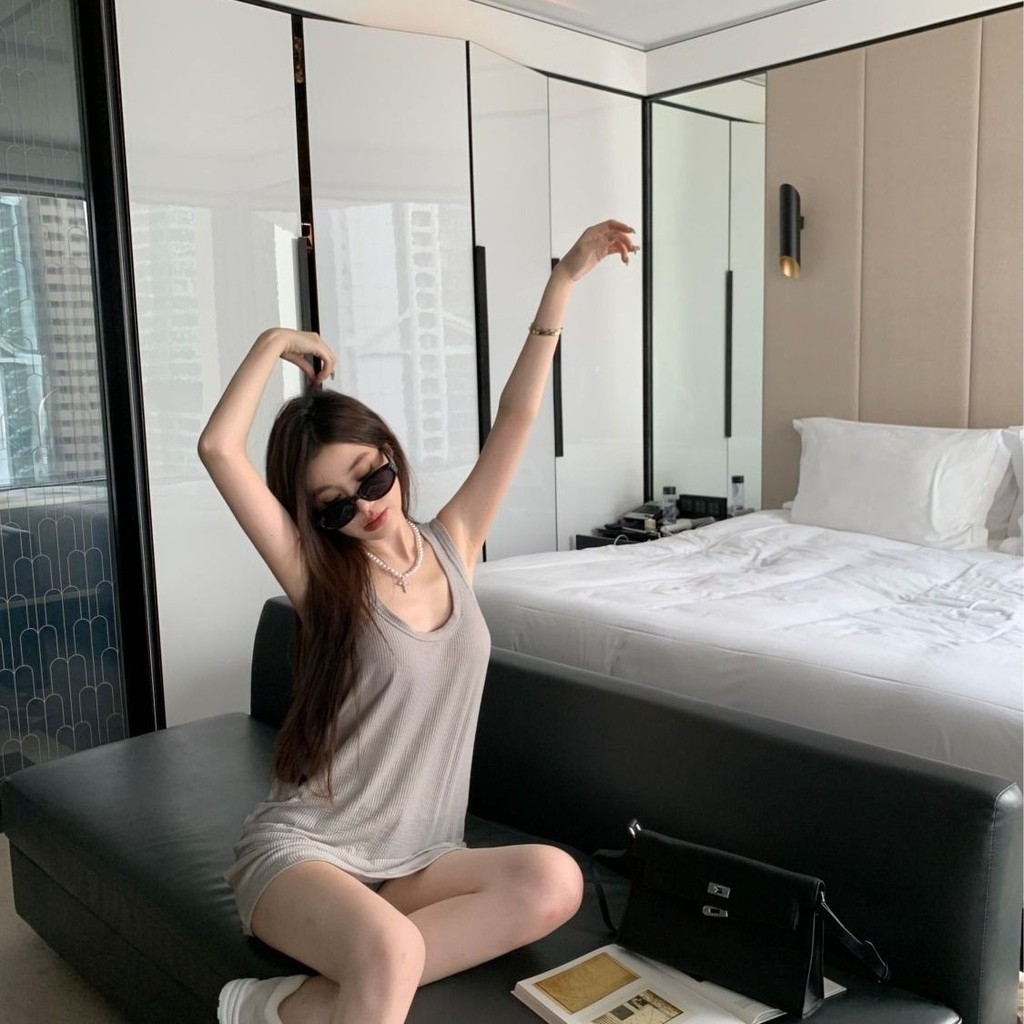 Lan ~ Size lớn 150kg Tính khí màu xám dáng rộng Áo yếm nữ mùa hè vừa phải bên trong thể thao thông thường Áo không tay