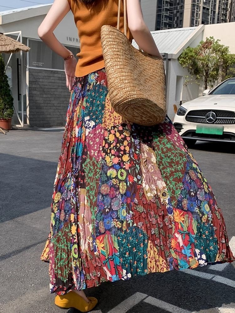 Váy nửa chiều dài bohemian cao cấp cho mùa hè với thiết kế in hình màu sắc tuyệt đẹp, phù hợp du lịch và nghỉ dưỡng.