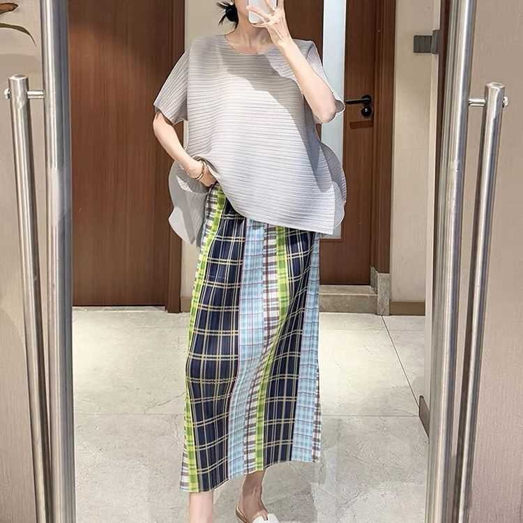Váy Miyake retro cao cấp, họa tiết phản quang, phù hợp cho mùa hè