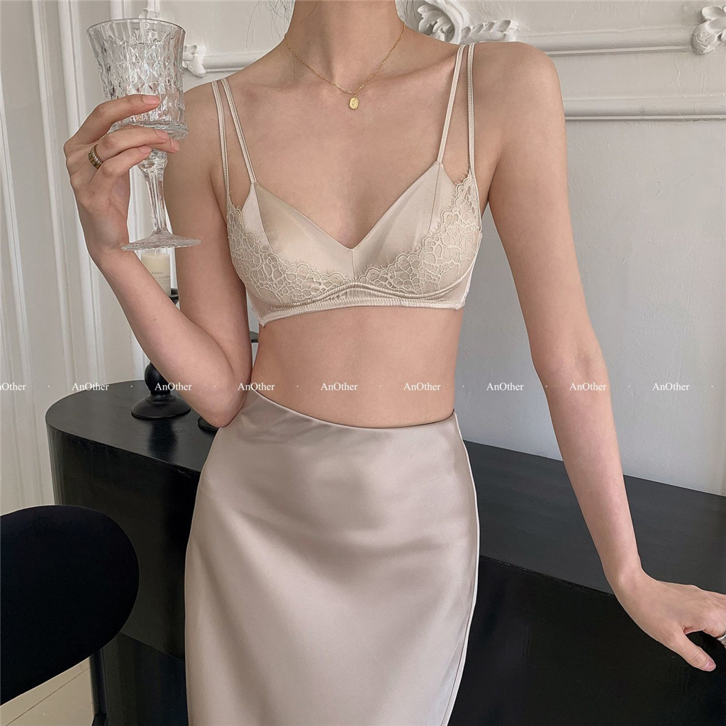 Mẫu mới phong cách Pháp - Quần lót nữ với chất liệu satin và ren push-up dành cho vòng một nhỏ, thiết kế mỏng nhẹ và gợi cảm