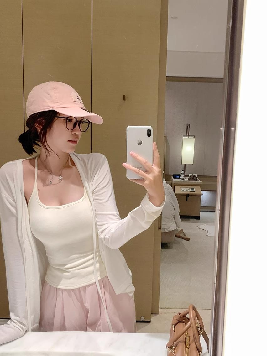 Áo Vest Dây Nữ Mùa Hè Phù Hợp Mặc Ngoài, Có Miếng Lót Ngực Hình Chữ I