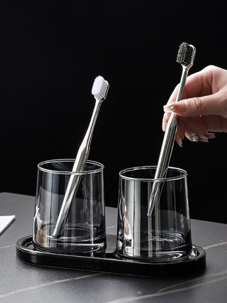 Shop B & B Bộ cốc nước súc miệng màu đen có khay lưu trữ Cặp đôi Rửa bàn chải đánh răng Cốc bàn chải đánh răng thủy tinh gia dụng Cốc bàn chải đánh răng