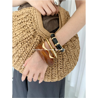 Vòng tay nữ retro thời trang với thiết kế xếp chồng ánh sáng sang trọng