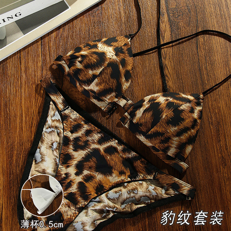 Liền Mạch Da Báo Nữ Bộ Áo Ngực Gợi Cảm Trước Đóng Cửa Phong Cách Pháp Đồ Lót Thoải Mái Đệm Không Dây Thanh Niên Quần Lót Bé Gái