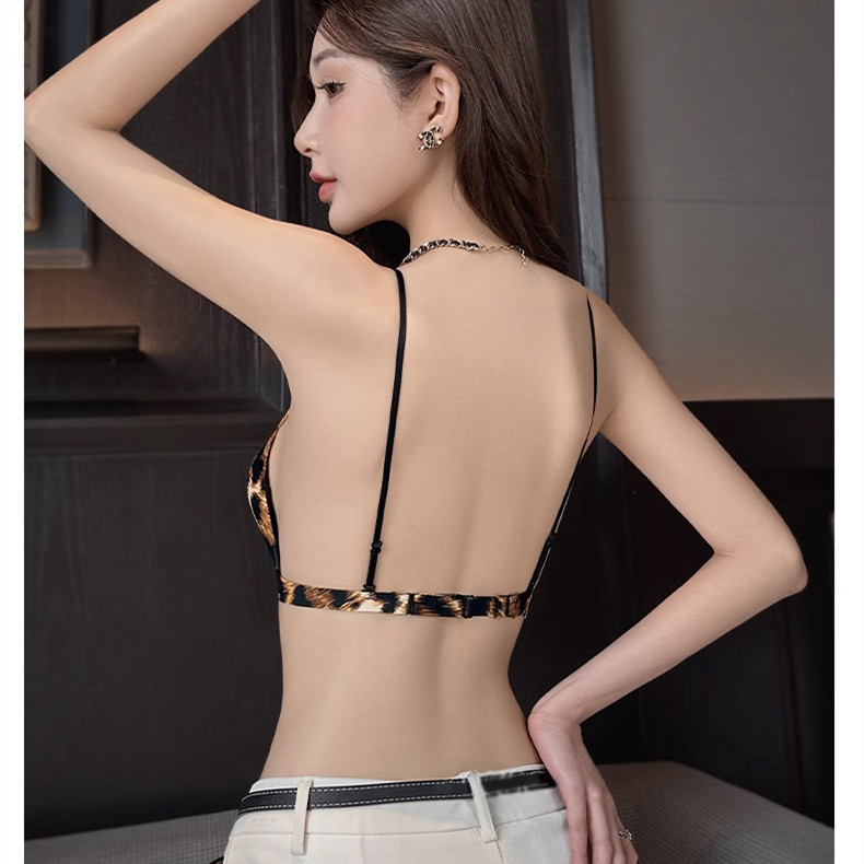 <![Bộ đồ lót nữ] Áo ngực và quần lót phong cách Pháp, họa tiết da báo, thiết kế tam giác không dây]]>