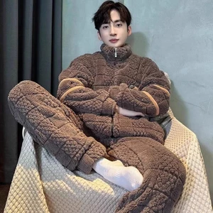 Bộ Đồ Ngủ Nam Ấm Áp Phong Cách Mới Mùa Đông San Hô Thu Đông Bộ Đồ Ngủ Ba Lớp Nam Lông Cừu Lót Dày Flannel Ấm Áp