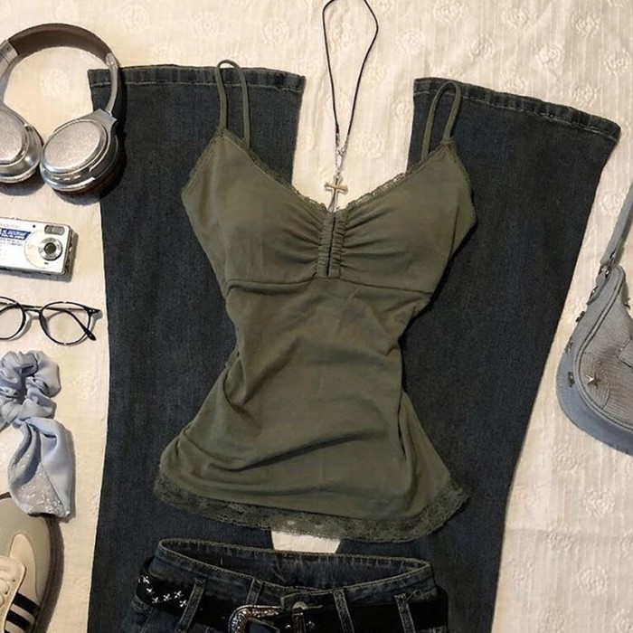 Korean Version Of Green Lace V-neck Camisole For Women Summer New Hot Girl Slimming Sexy Top