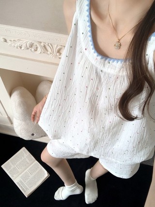 Bộ đồ ngủ cổ tròn chấm bi nhiều màu sắc ngọt ngào dành cho nữ dáng rộng dáng vest quần short