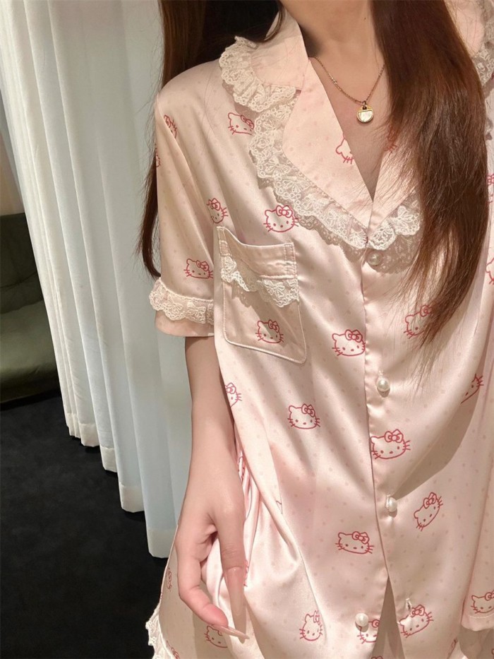 Bộ đồ ngủ lụa băng Hello Kitty nữ tay ngắn quần short ở nhà Bộ quần áo có thể mặc bên ngoài