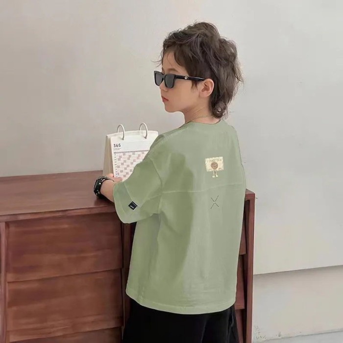 Áo thun bé trai tay ngắn dáng rộng mỏng nhẹ phong cách Hàn Quốc thời trang mới nhất