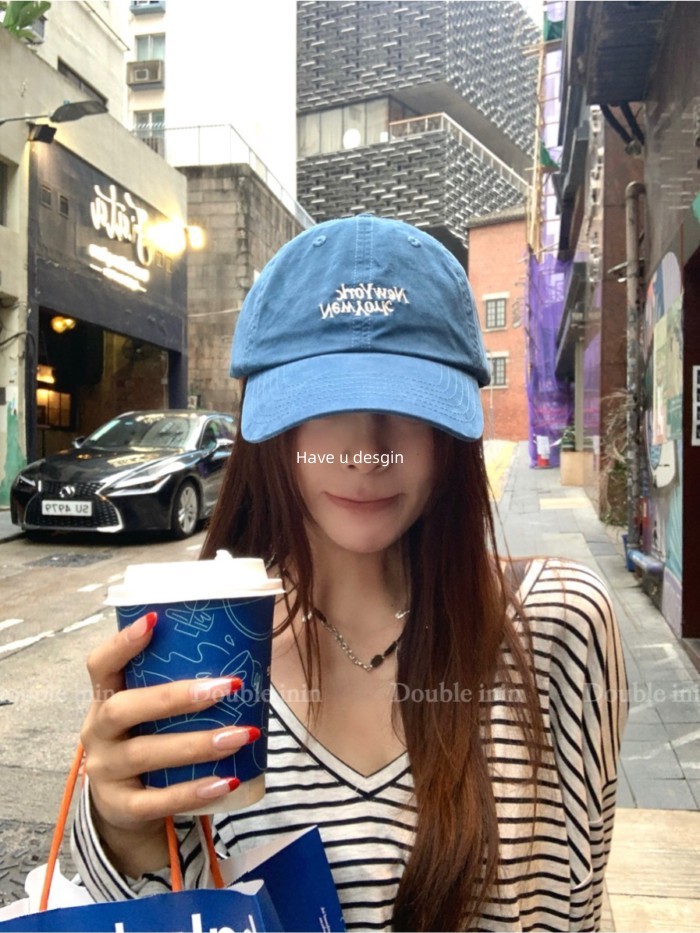 Mũ nữ mềm mại mặt nhỏ với thiết kế chữ thêu và nhiều màu sắc